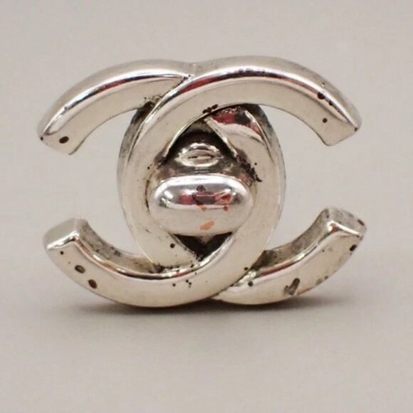 CHANEL CC Logo Button Earrings 96P Clip-On Silver-Plated France Vintage 85RL396 - Picture 3 of 16